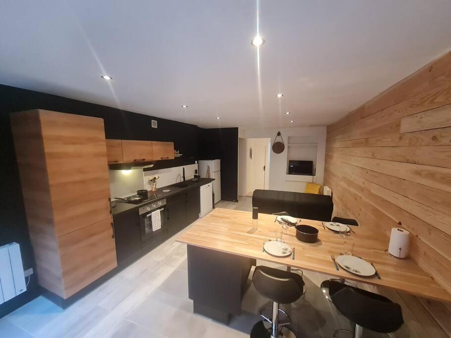 Apartmán L'Escale Charliendine Charlieu Exteriér fotografie